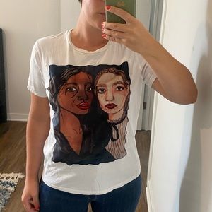 Tee with cool 3D photo on front